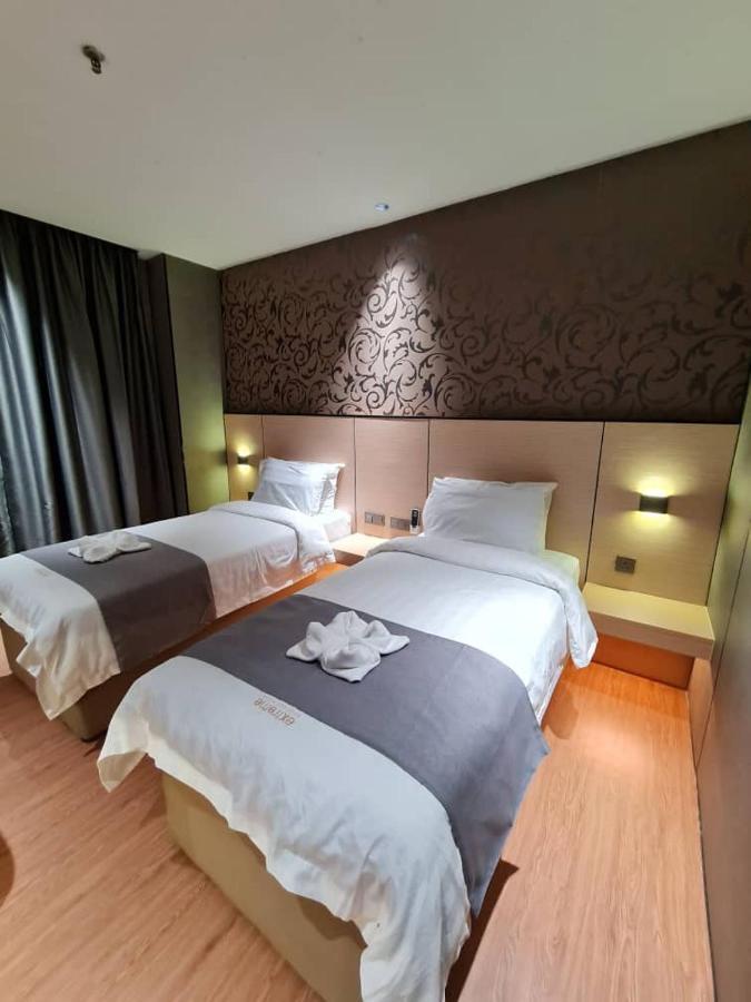 Extreme Boutique Hotel Клуанг Екстер'єр фото