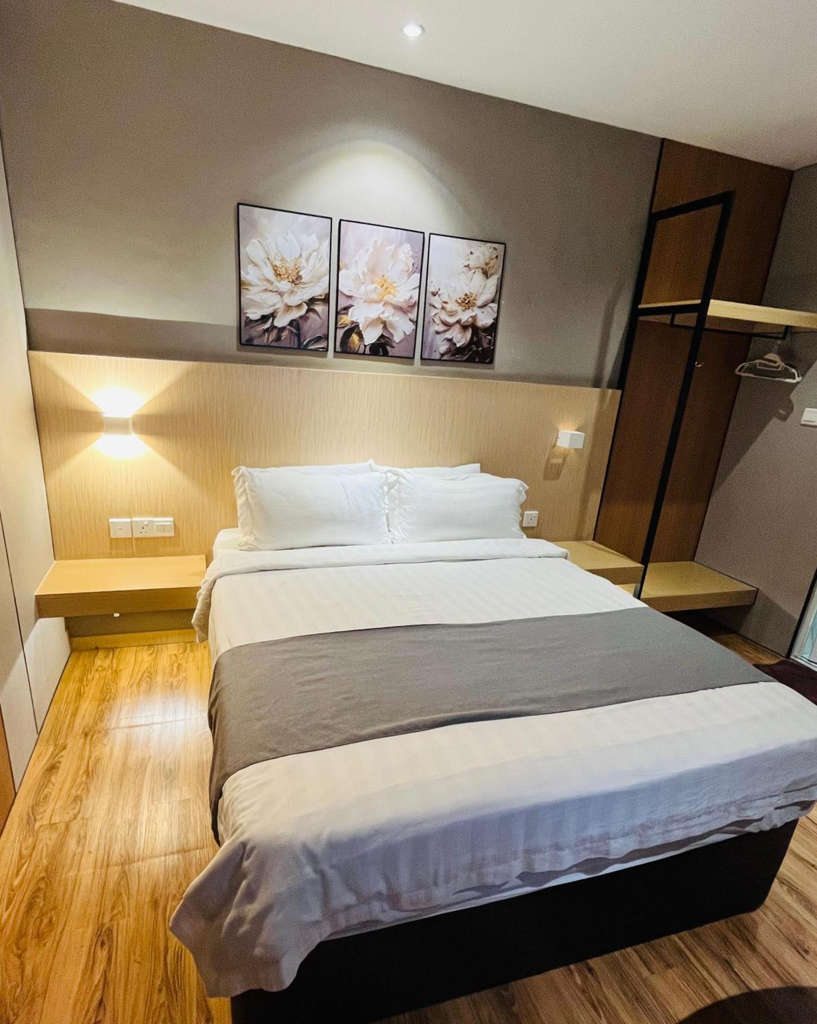Extreme Boutique Hotel Клуанг Екстер'єр фото